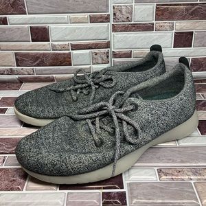 Allbirds Wool Runner Men Size 11 Running Grey White Shoes  PO 0127